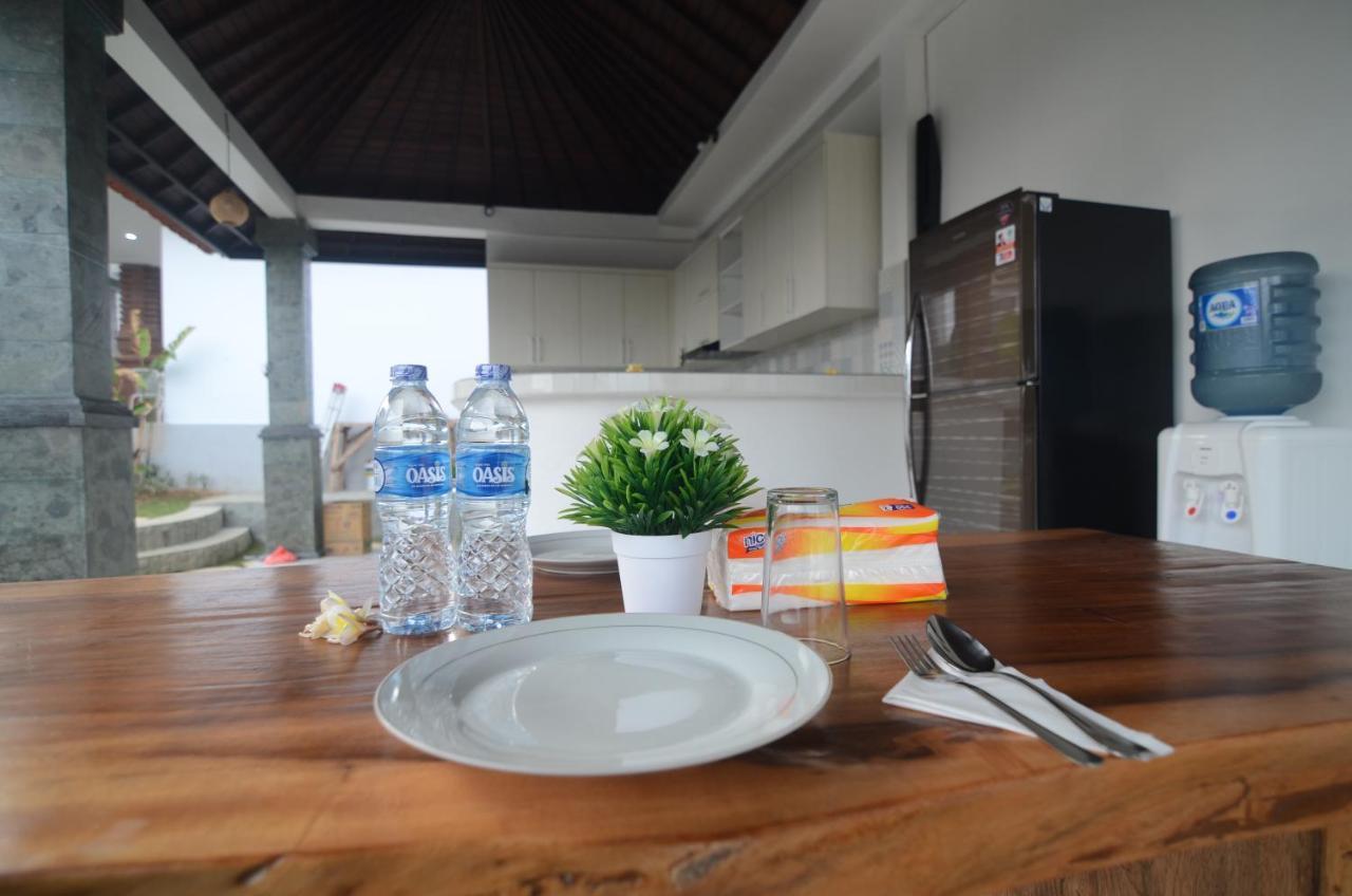 Kusuma Guesthouse 2 Canggu Exterior foto